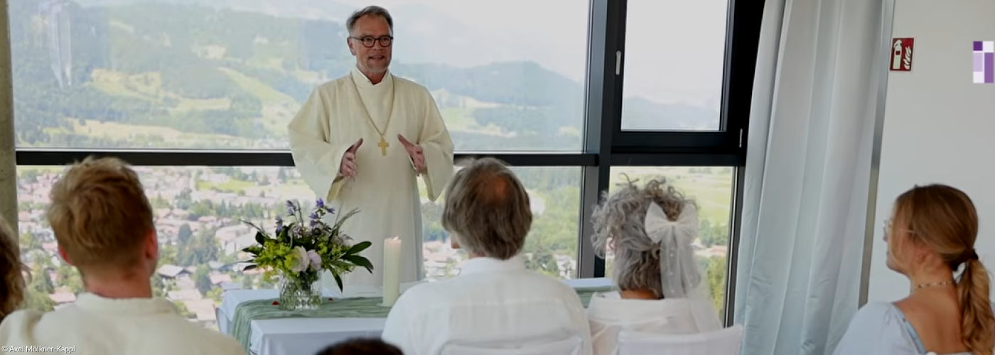 "Einfach heiraten" auf der Skisprungschanze in Oberstdorf